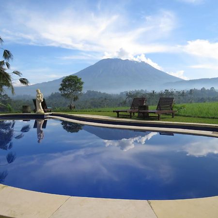 Great Mountain Views Villa Resort Selat Exterior photo