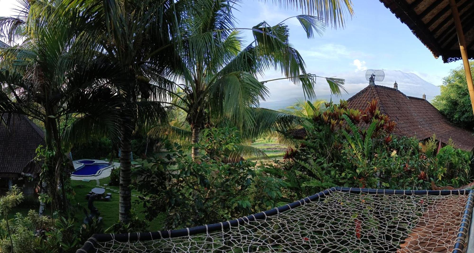 Great Mountain Views Villa Resort Selat Exterior photo