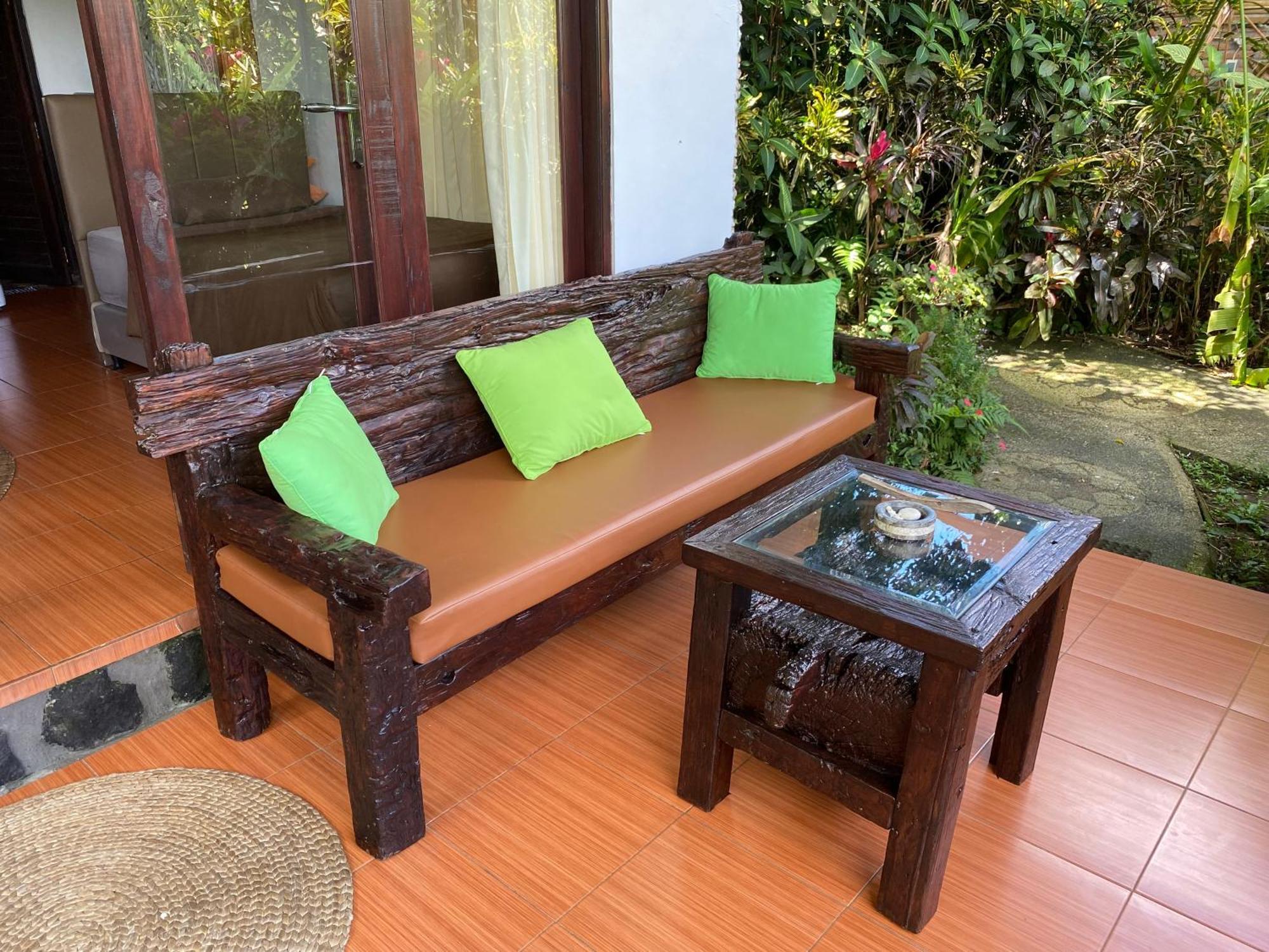 Great Mountain Views Villa Resort Selat Exterior photo