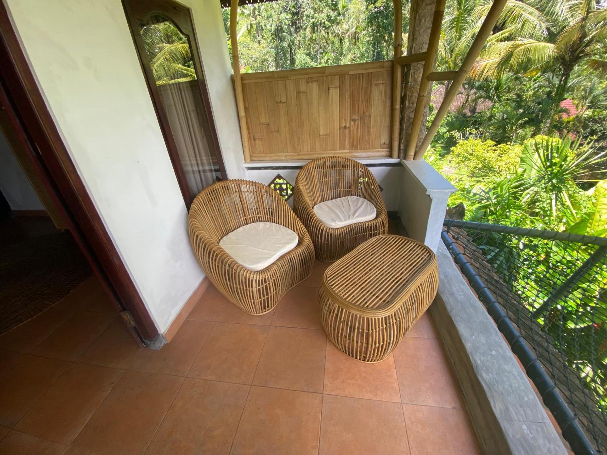 Great Mountain Views Villa Resort Selat Room photo