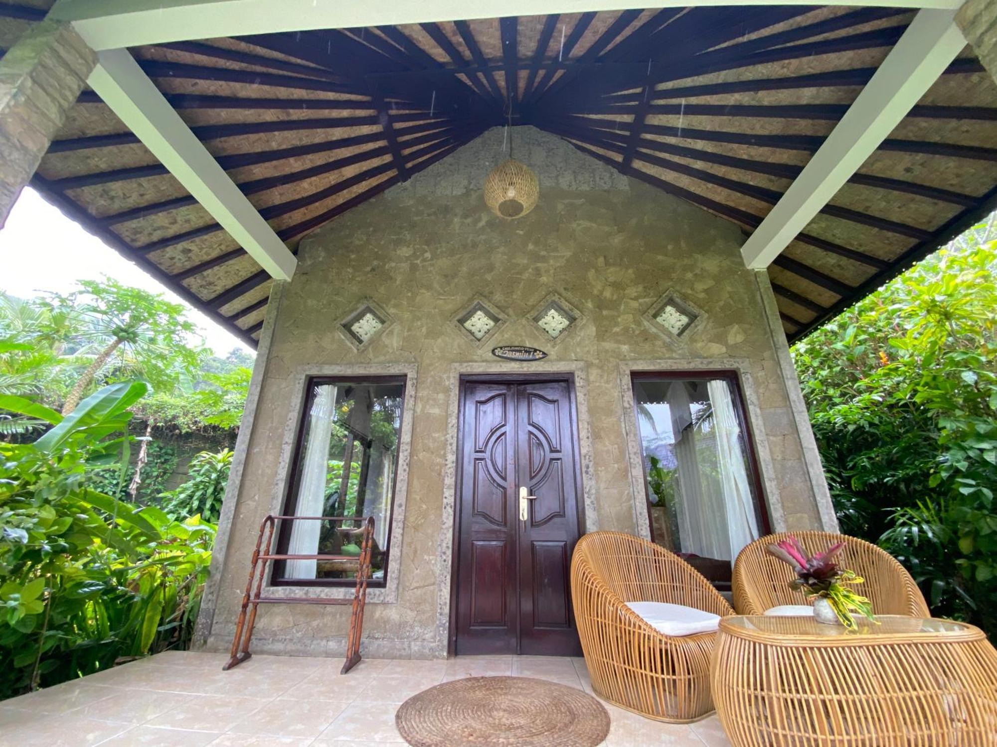 Great Mountain Views Villa Resort Selat Exterior photo
